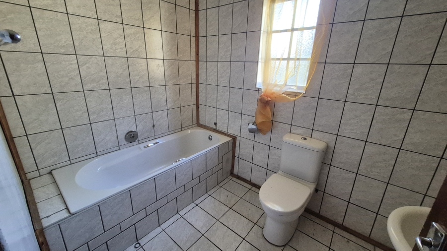 7 Bedroom Property for Sale in Riebeeckstad Free State